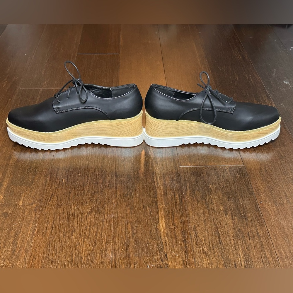 Cape Robbin Fara-2 Black Platform Oxford Shoes Women’s Size 10 Lug Sole Edgy - Picture 8 of 9